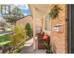 96 Rutledge Avenue, Newmarket, ON L3Y5T4 Photo 7