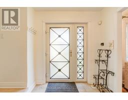 96 Rutledge Avenue, Newmarket, ON L3Y5T4 Photo 9