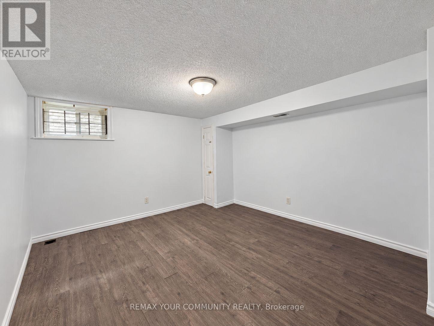 LOWER UNIT - 77 BESWICK DRIVE, Newmarket (Central Newmarket) — photo 7