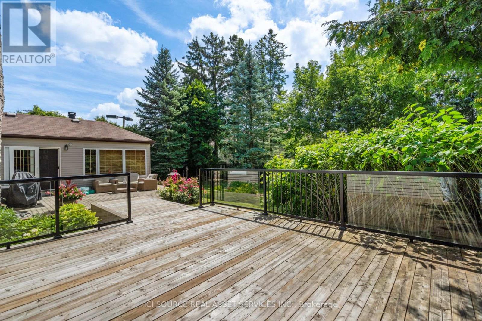 109 Highland Lane, Richmond Hill, ON photo 32