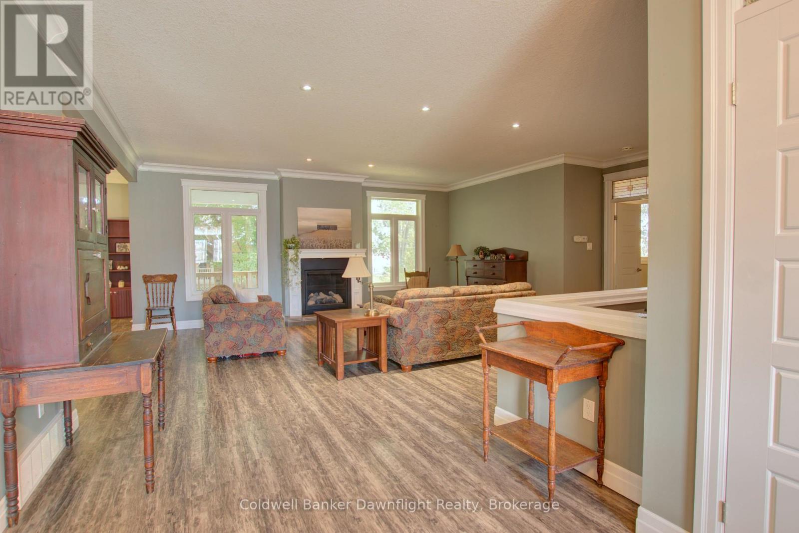 54 LORNE AVENUE, Bluewater (Hensall) — photo 3