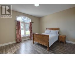 Bedroom - 54 Lorne Avenue, Bluewater, ON N0M1X0 Photo 10