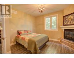 Bedroom - 54 Lorne Avenue, Bluewater, ON N0M1X0 Photo 12