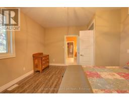 Bathroom - 54 Lorne Avenue, Bluewater, ON N0M1X0 Photo 13