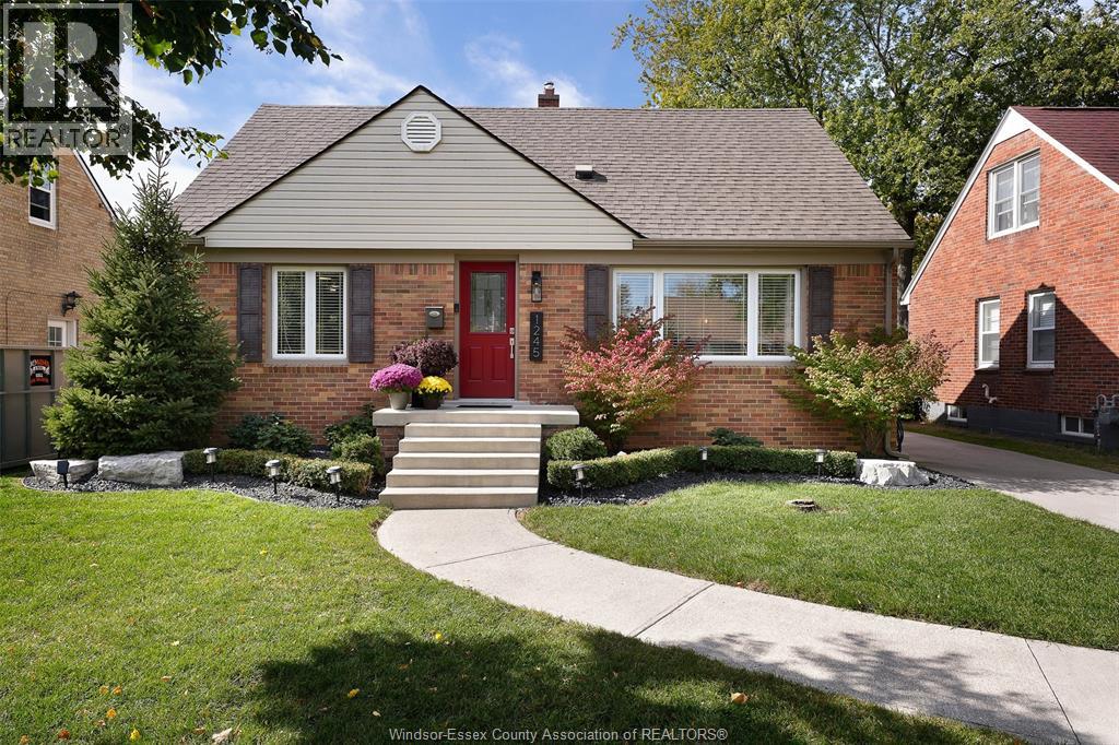 Single Family at 1245 Fairview BOULEVARD