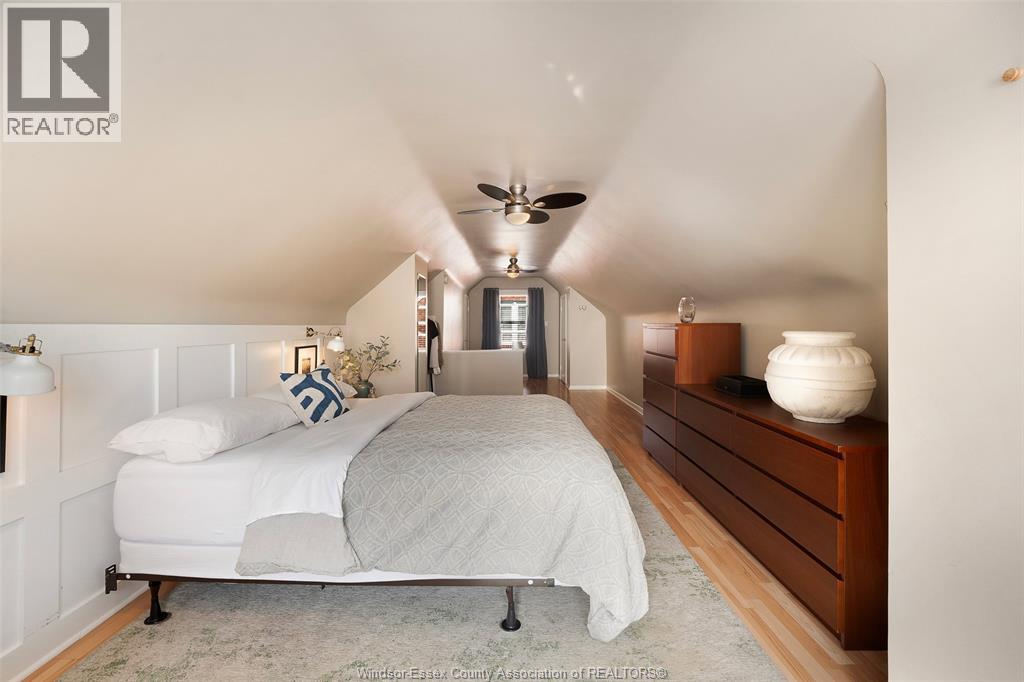 1245 Fairview BOULEVARD - 17