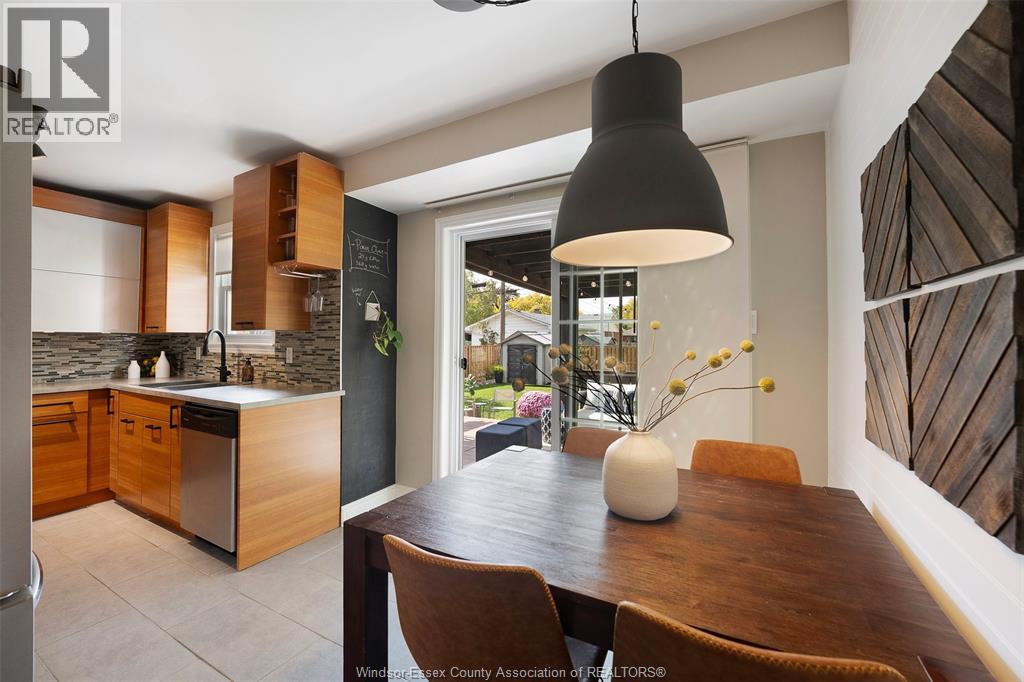 1245 Fairview BOULEVARD - 9