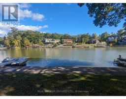 1107 Mosley Street, Wasaga Beach, ON L9Z2G1 Photo 10
