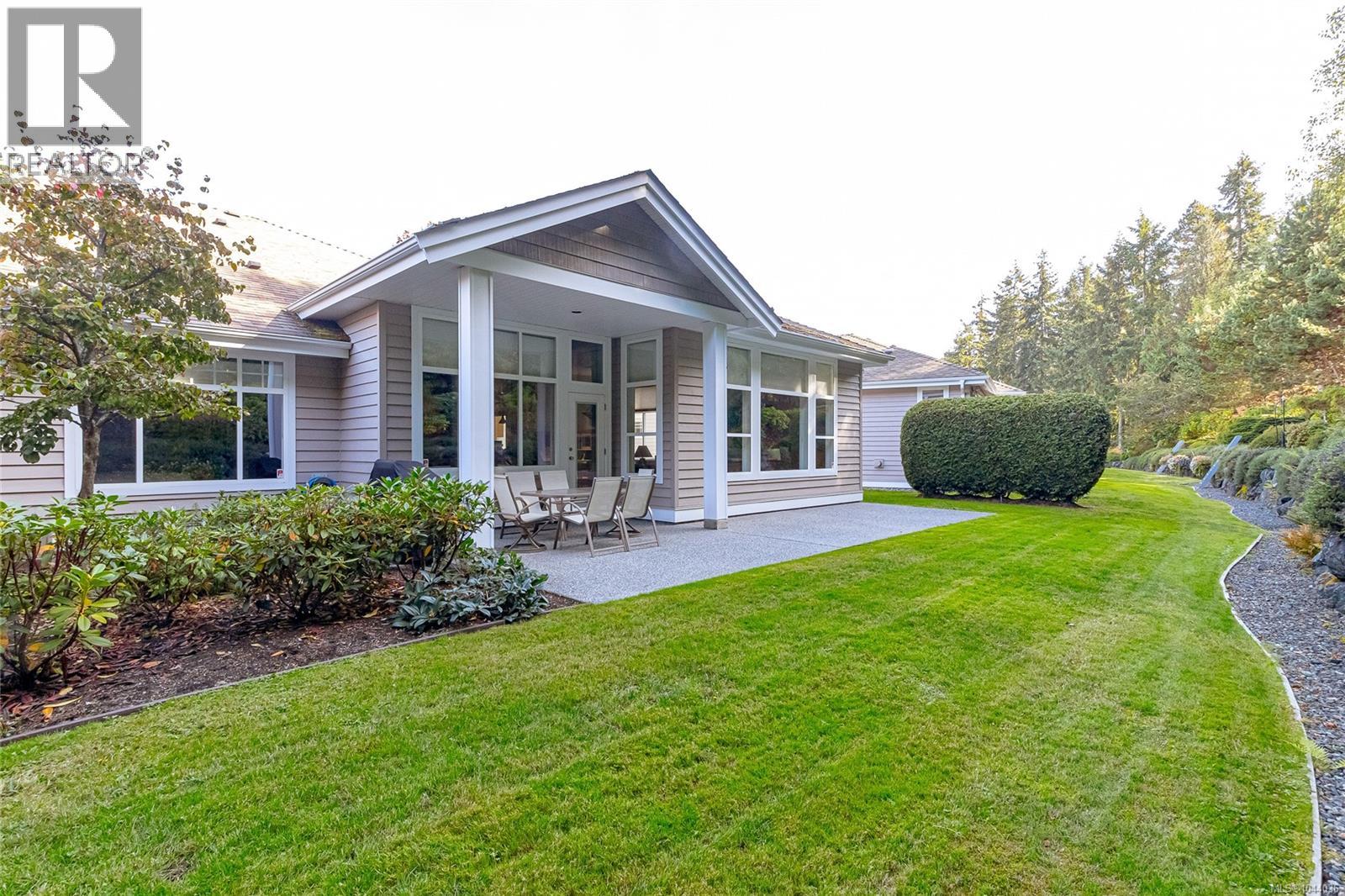 1384 Cape Cod Dr, Parksville - Image 1