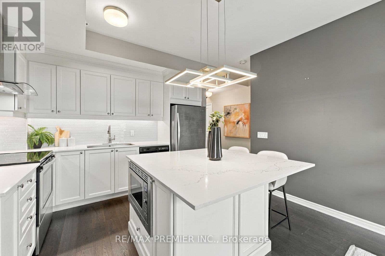 407 - 2522 KEELE STREET, Toronto (Maple Leaf) — photo 10