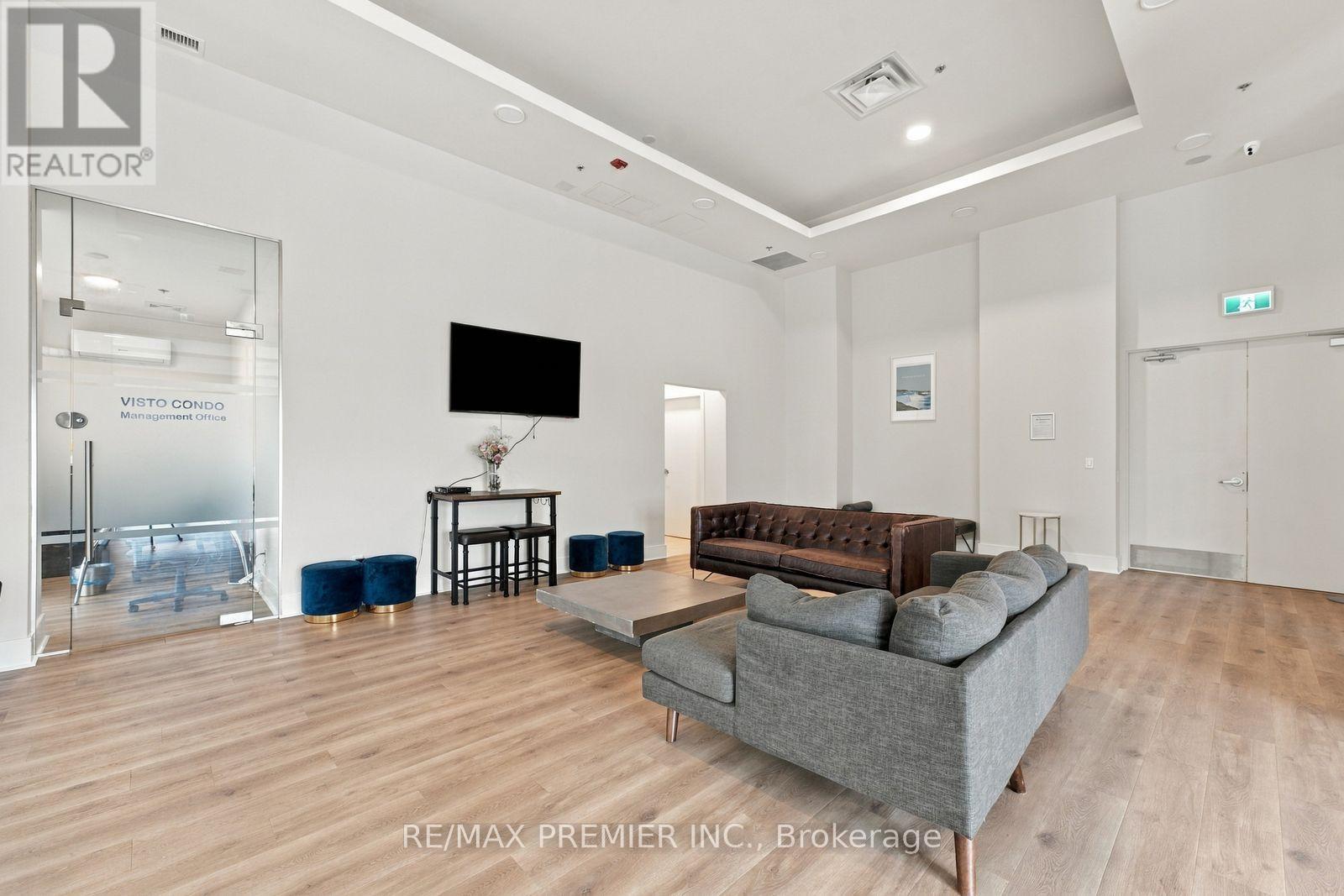 #407 2522 KEELE STREET - 38