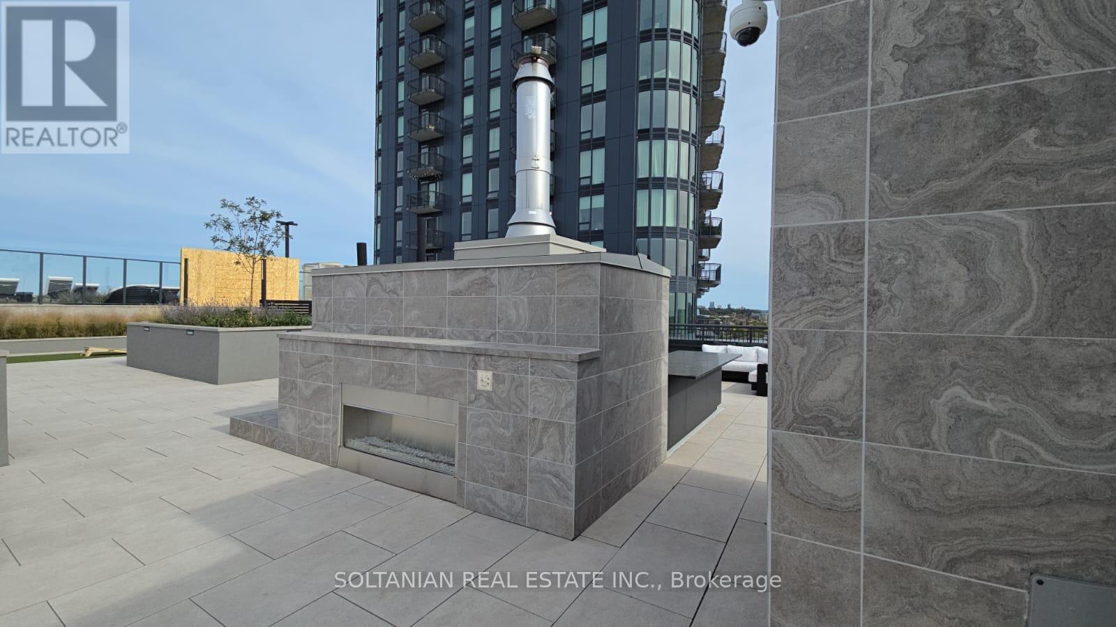 1185 Dupont Street — photo 21