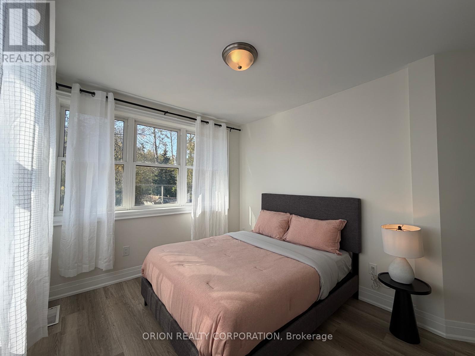 1016 Haig Boulevard — photo 23