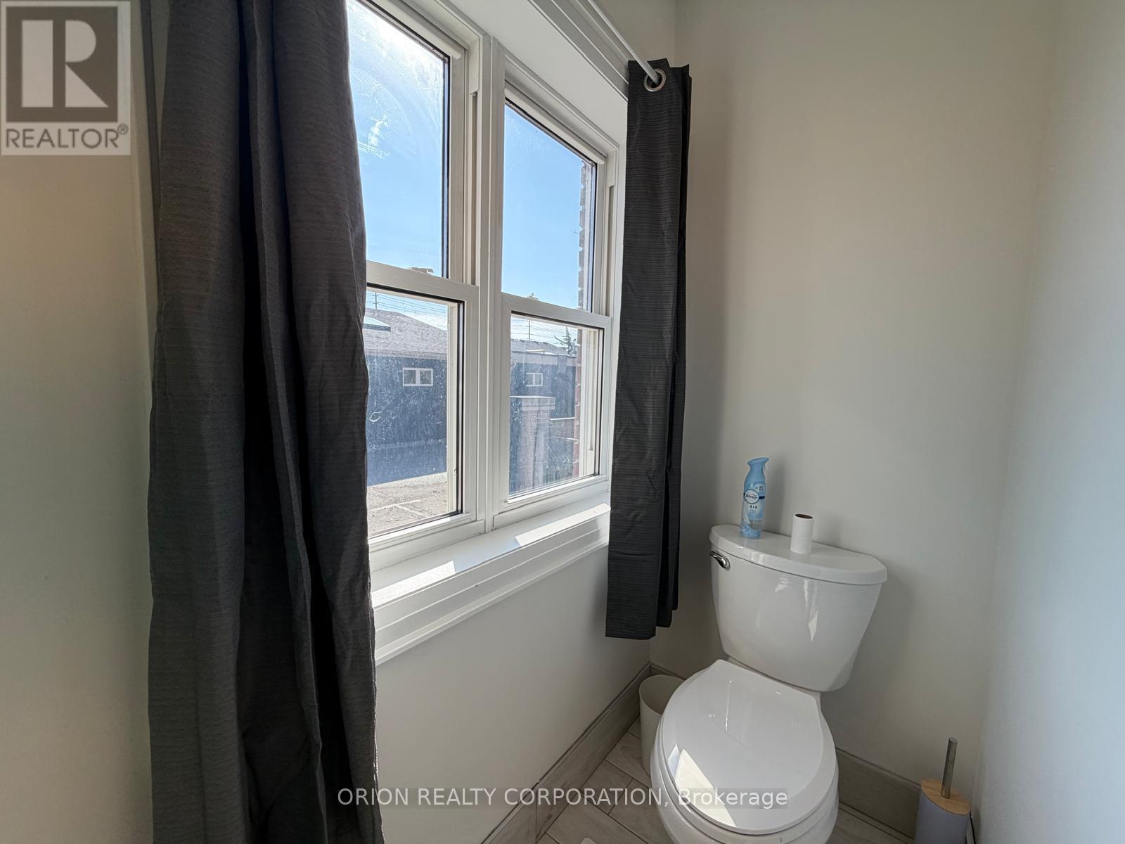 1016 Haig Boulevard — photo 29
