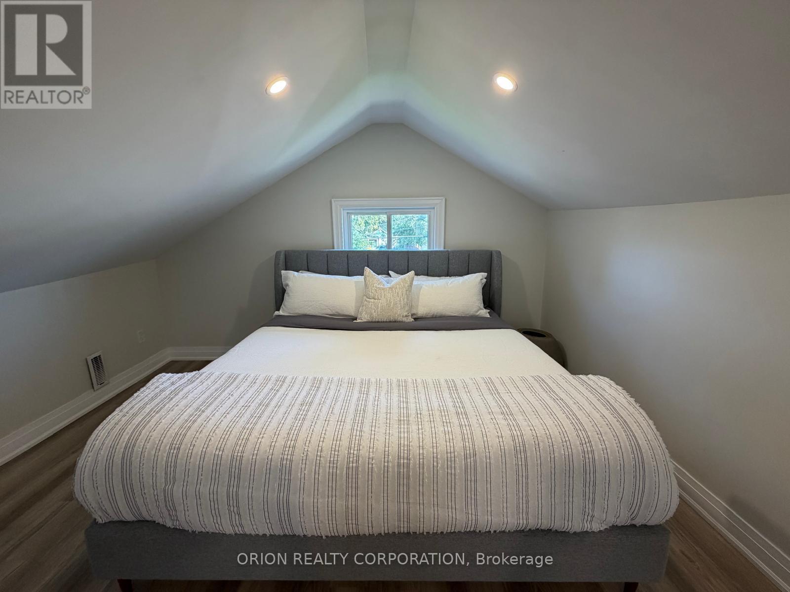 1016 Haig Boulevard — photo 33