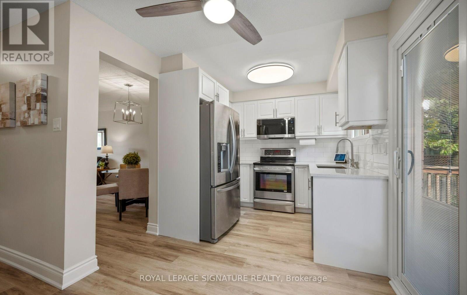 2092 HUNT CRESCENT - 16