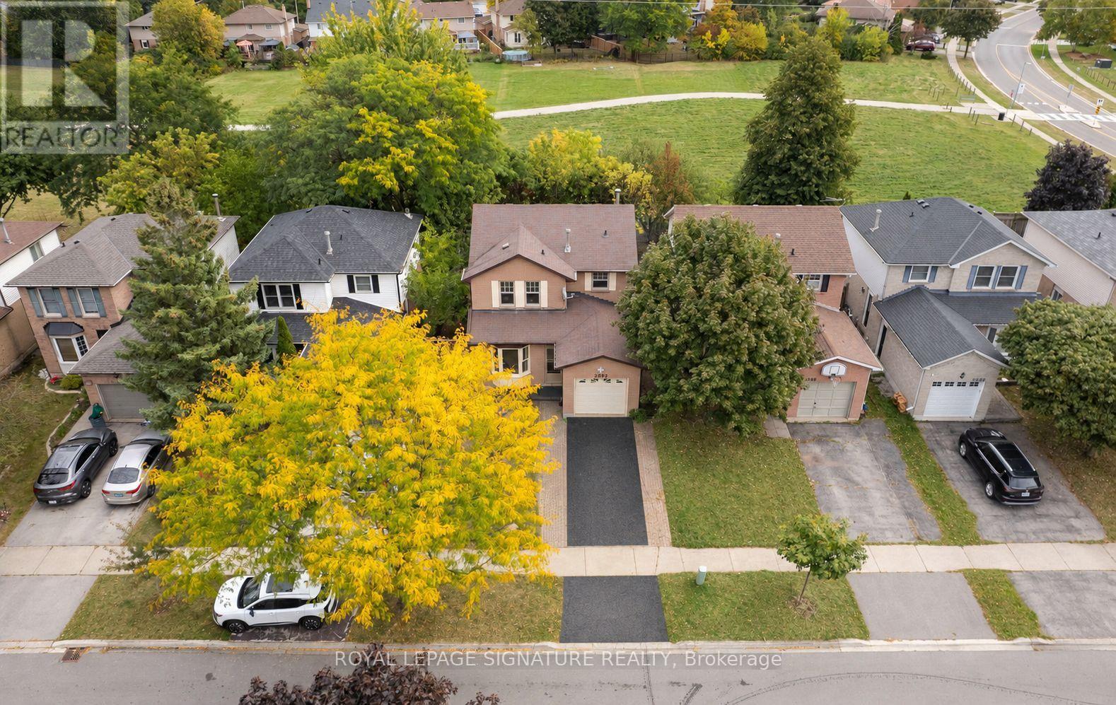 2092 Hunt Crescent, Burlington, ON photo 3