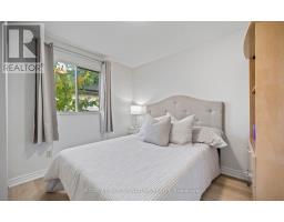 2092 Hunt Crescent, Burlington, ON L7M2N9 Photo 29