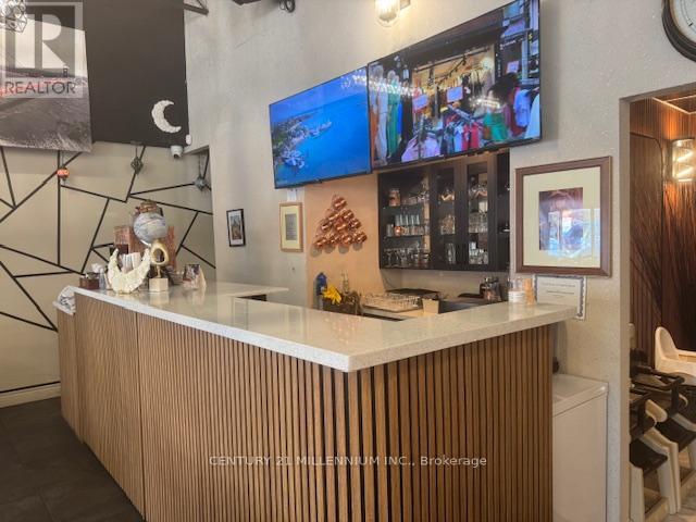 900 Rathburn Road West — photo 14