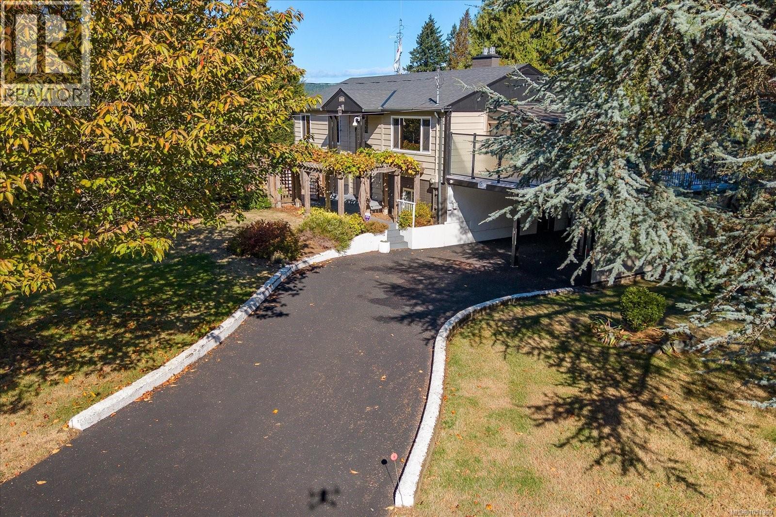 2404 Glenayr Dr - 53