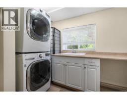 2404 Glenayr Dr, Nanaimo, BC V9S3E7 Photo 31