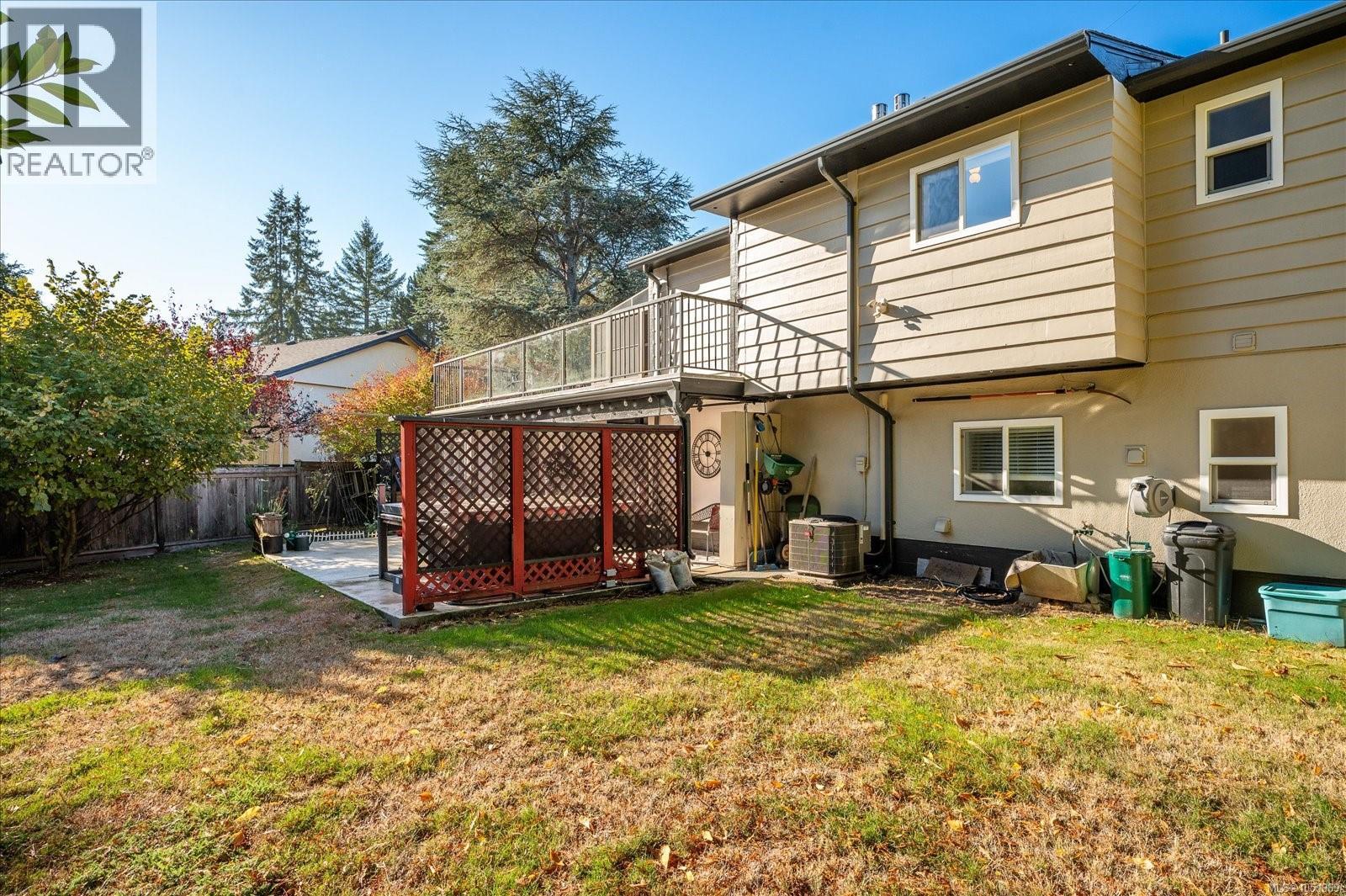 2404 Glenayr Dr - 51