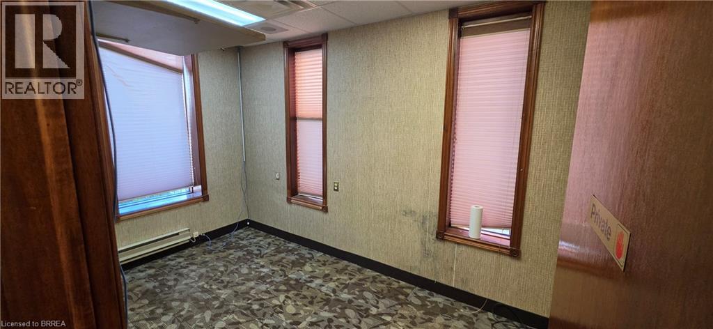 129-131 MARKET Street, Brantford — photo 10