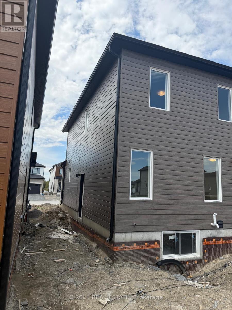 64 CREIGHTON DRIVE, Loyalist (Lennox and Addington - South) — photo 4