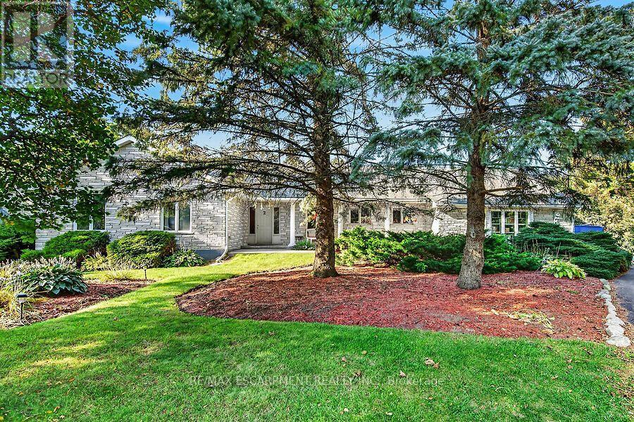 2 KARENDALE CRESCENT, Hamilton — photo 3