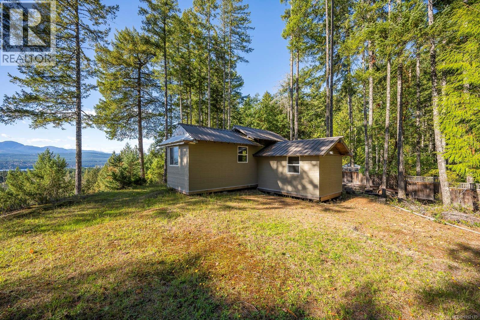 1157 Pickles Rd, Denman Island