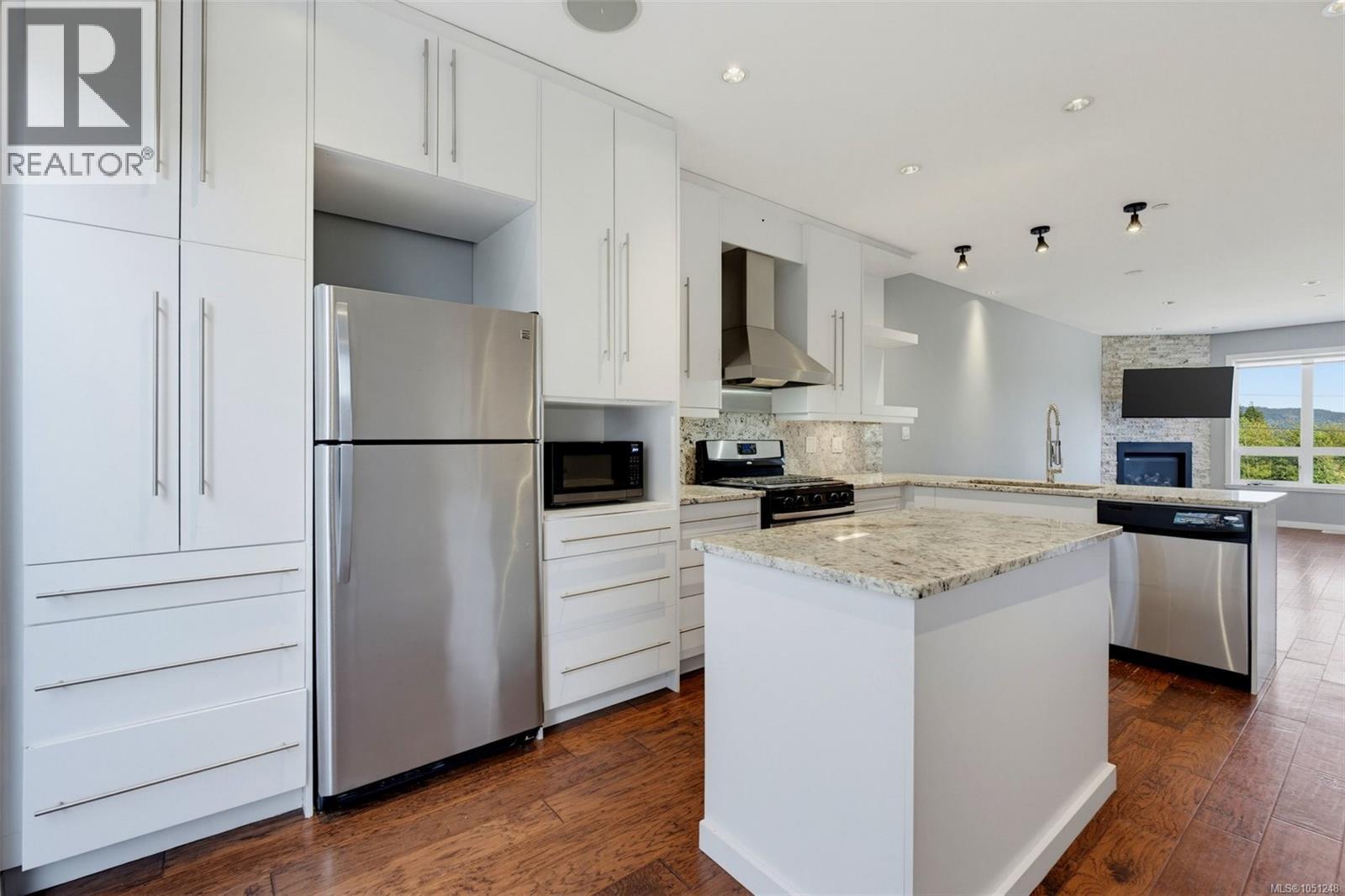 6554 Goodmere Rd, Sooke - Image 1
