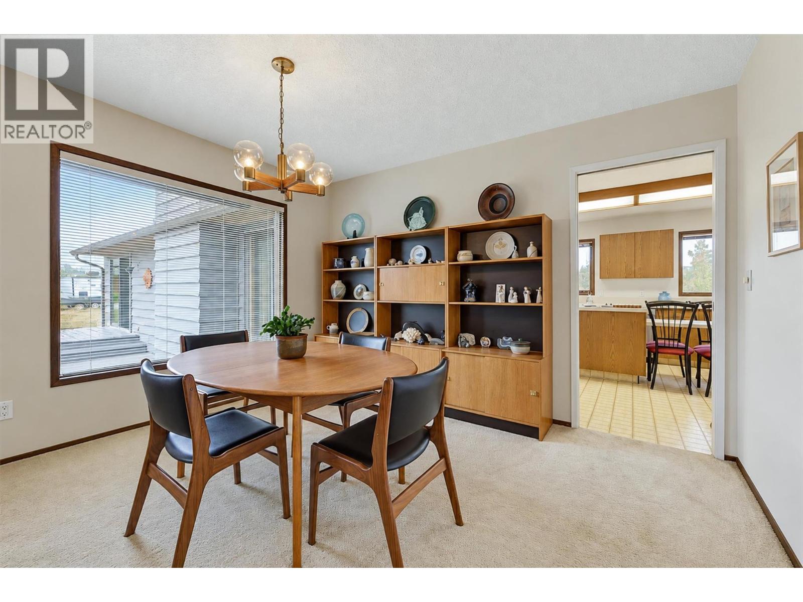 392 Valley Road N, Kelowna