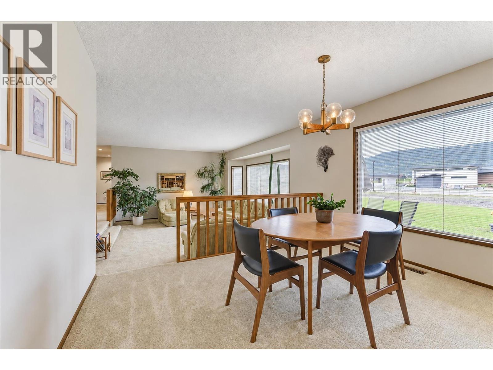392 Valley Road N, Kelowna