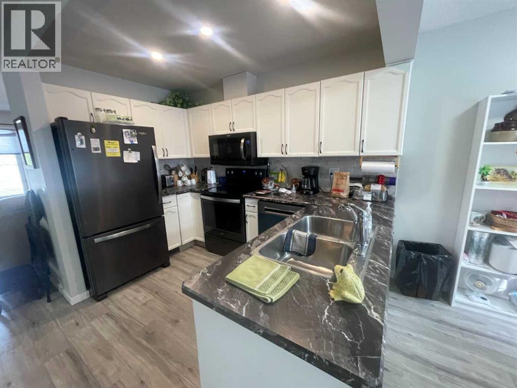 1915 17 Street - 5