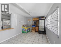 6670 Trans Canada Highway Ne, Salmon Arm, BC V0E1K0 Photo 10