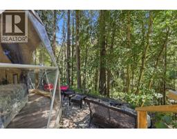 6670 Trans Canada Highway Ne, Salmon Arm, BC V0E1K0 Photo 26