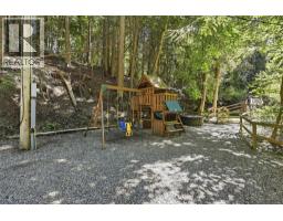 6670 Trans Canada Highway Ne, Salmon Arm, BC V0E1K0 Photo 32