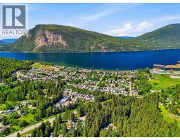 6670 Trans Canada Highway Ne, Salmon Arm, BC V0E1K0 Photo 35