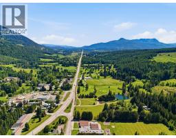 6670 Trans Canada Highway Ne, Salmon Arm, BC V0E1K0 Photo 37