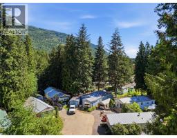 6670 Trans Canada Highway Ne, Salmon Arm, BC V0E1K0 Photo 6