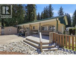 6670 Trans Canada Highway Ne, Salmon Arm, BC V0E1K0 Photo 8