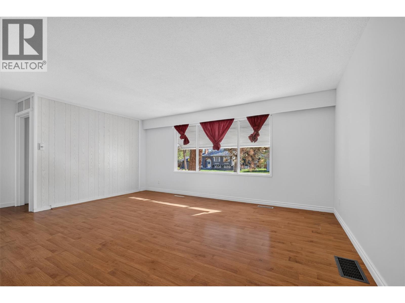 1420 Graham Road - 6