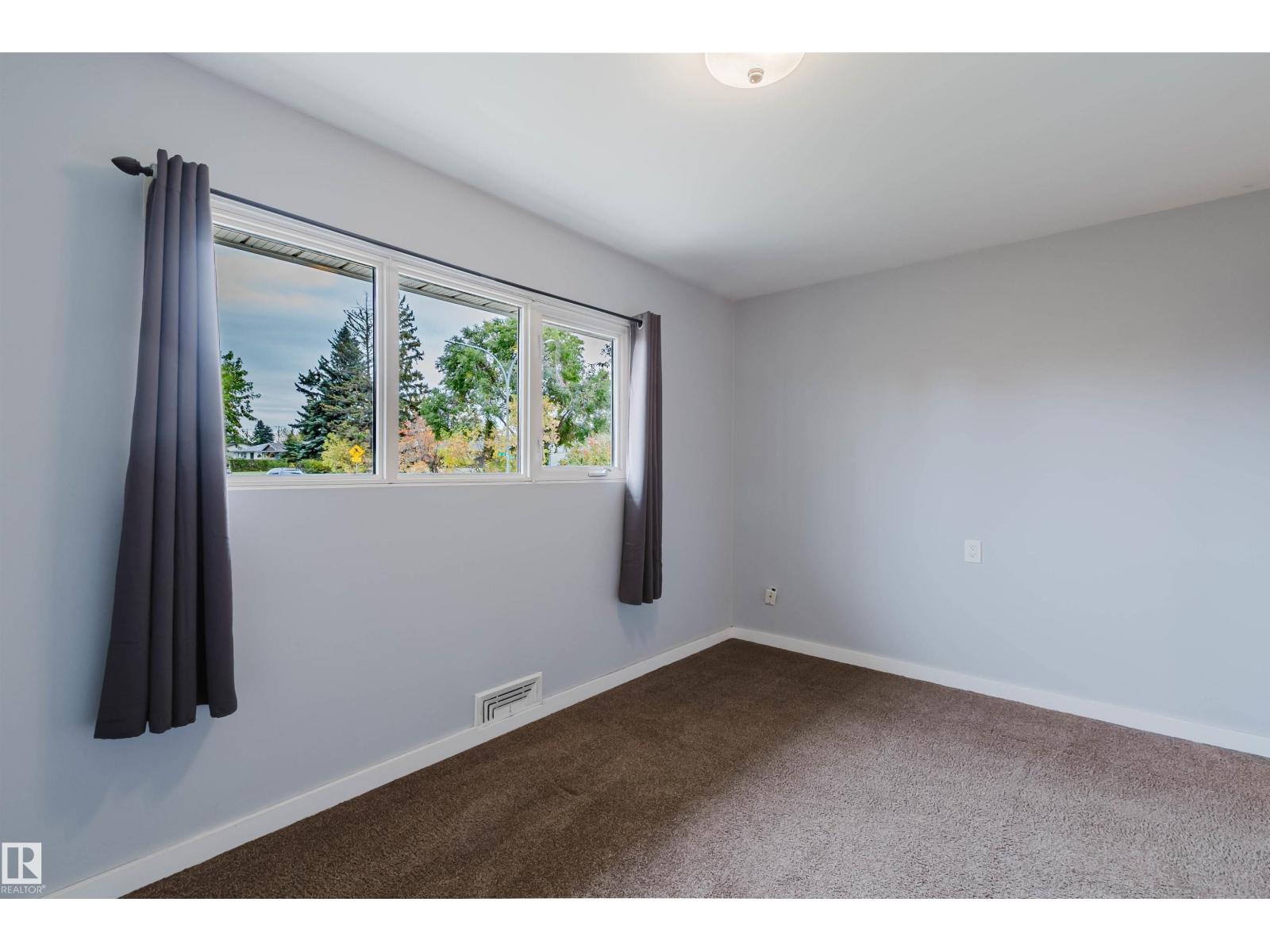10138 62 ST NW - Image 11
