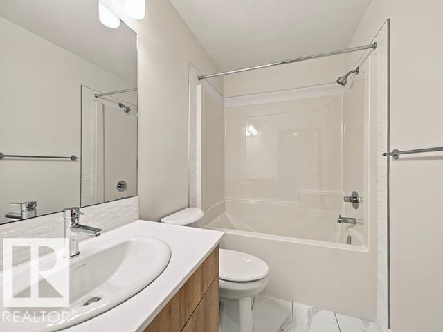 9332 230 ST NW - 39