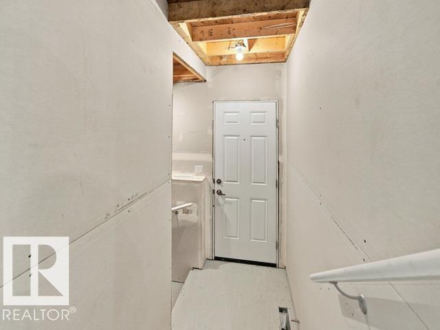 9332 230 ST NW - 44