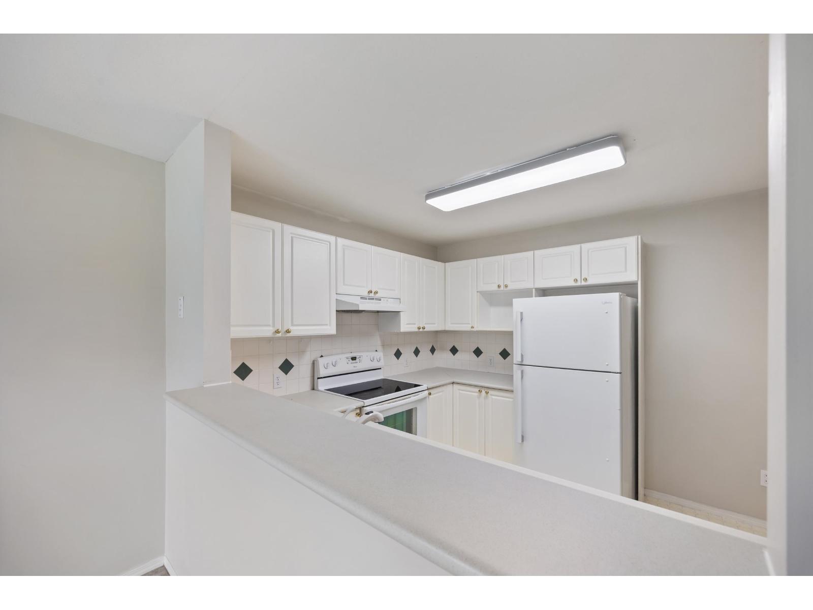 301 13680 84 AVENUE, Surrey - Image 1