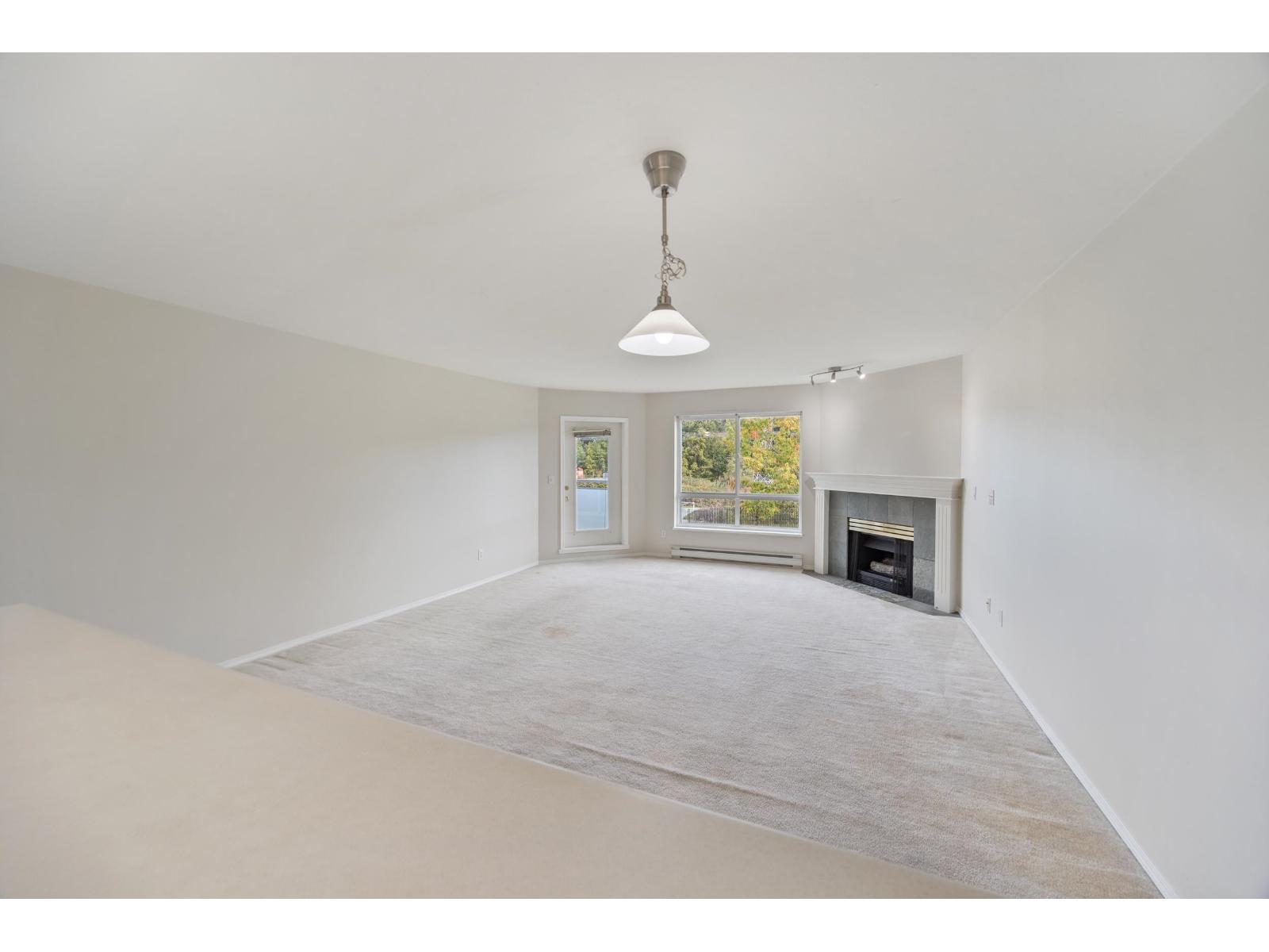 301 13680 84 AVENUE, Surrey - Image 1