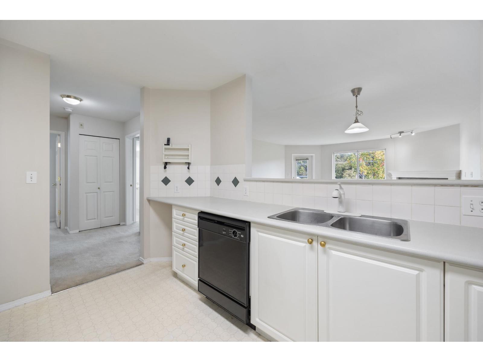 301 13680 84 AVENUE, Surrey - Image 1