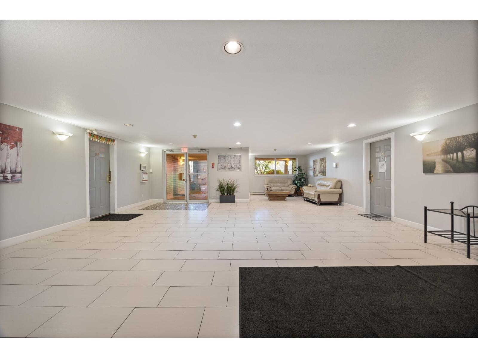 301 13680 84 AVENUE, Surrey - Image 1