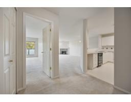 301 13680 84 Avenue, Surrey, BC V3W0T6 Photo 7